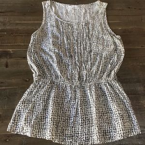 Super cute top! No label or tags! 15.00!!